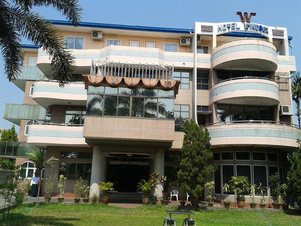 Hotel Windsor Yangon Exteriör bild