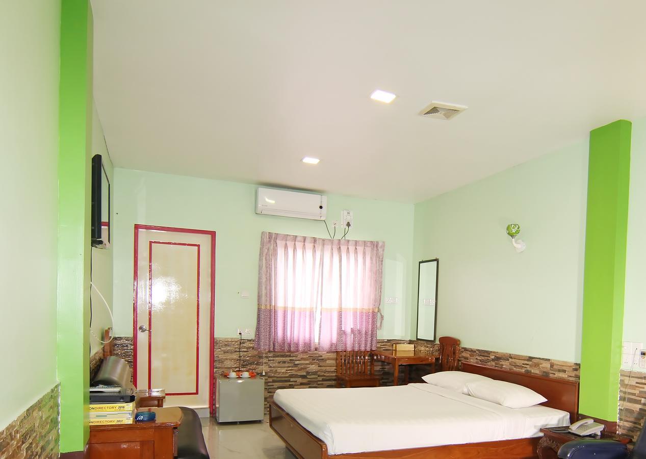 Hotel Windsor Yangon Exteriör bild